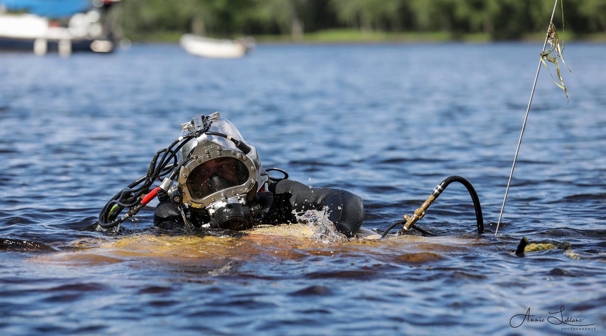 SideScan Sonar Divex Marine Inc.